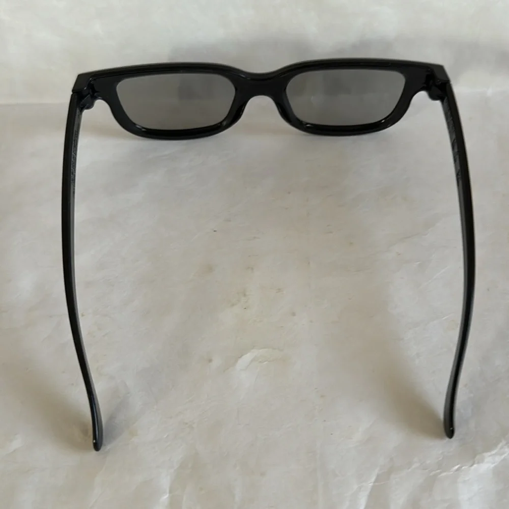 RealD Technology 3D Polarized Glasses for TV/Movies/Cinema/HD EUC $15